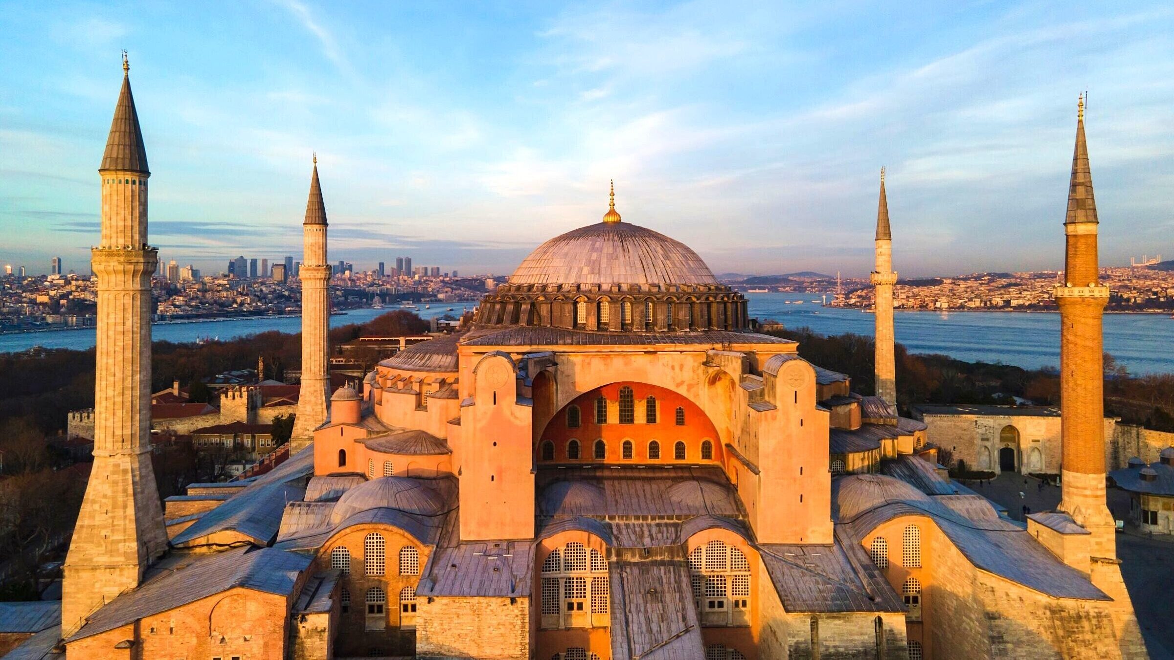Volti d'Oriente: Istanbul vibrante, Cappadocia lunare